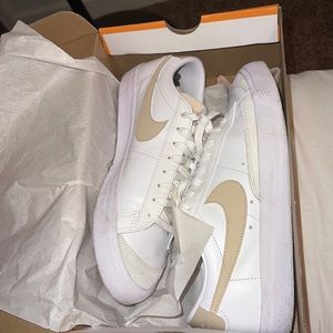 Nike Women’s Blazer ‘77 Low